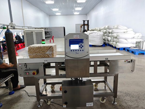 Máy dò kim loại IMD IIS 4025 Techik – Giải pháp kiểm soát chất lượng